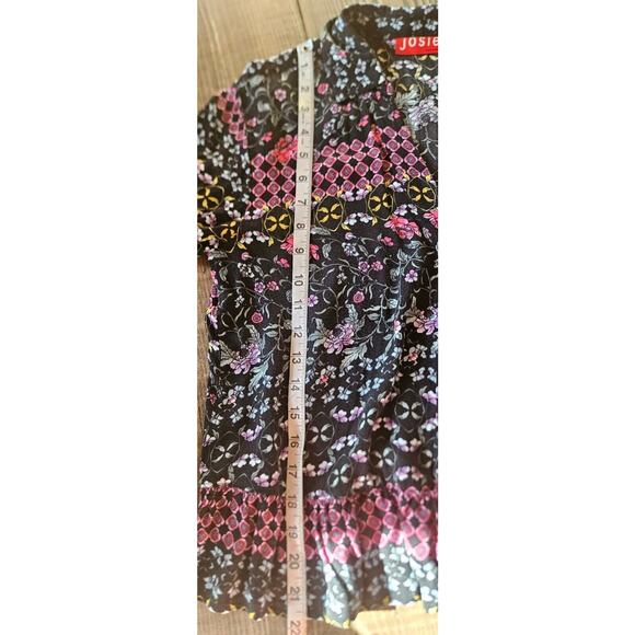 Josie Natori Pajama Top Womens Small Black Pink Floral Button Up Blouse Flowy - Picture 9 of 9